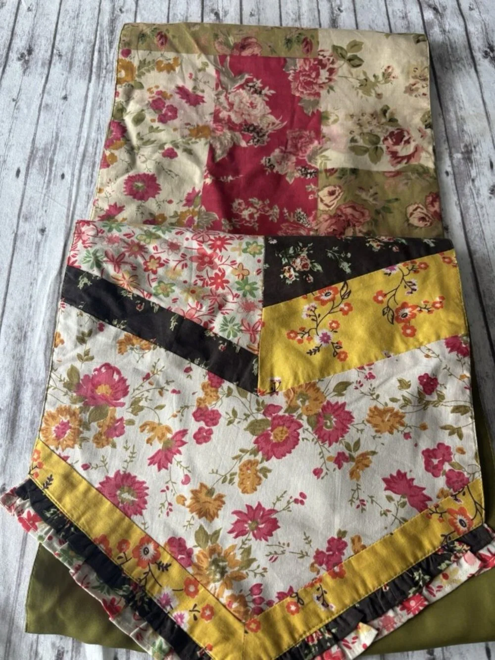 April Cornell Table Runner‎ Festival Patchwork 70